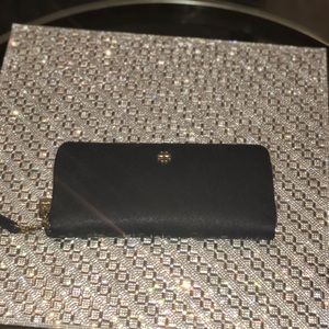 Authentic Tory Burch wallet
